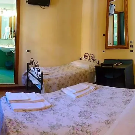 براتي فندق روما