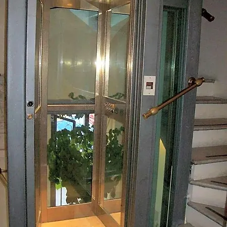براتي فندق روما