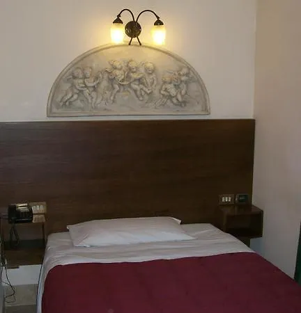 Prati Otel 2*