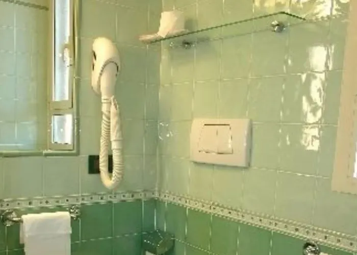 Ξενοδοχείο Prati 2*